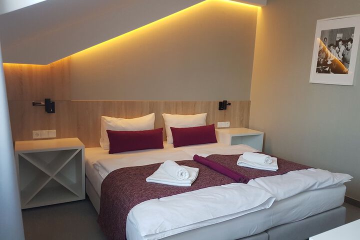 Room 5 of 47