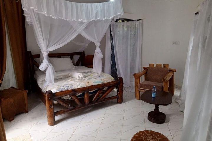 Room 5 of 53