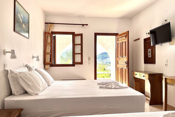 Room 6 of 55
