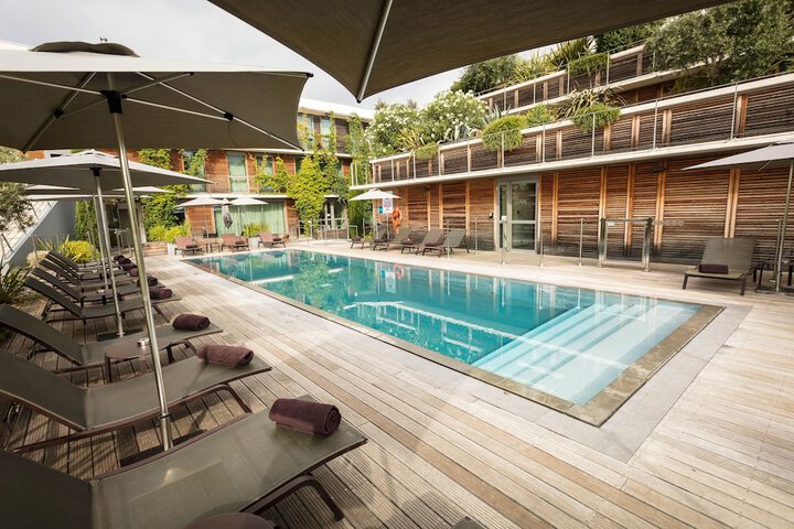 Hotel with Pool