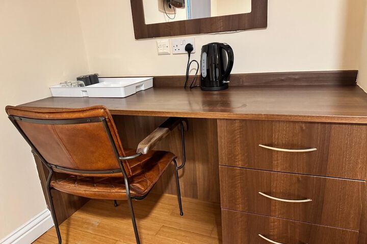 Room 3 of 11