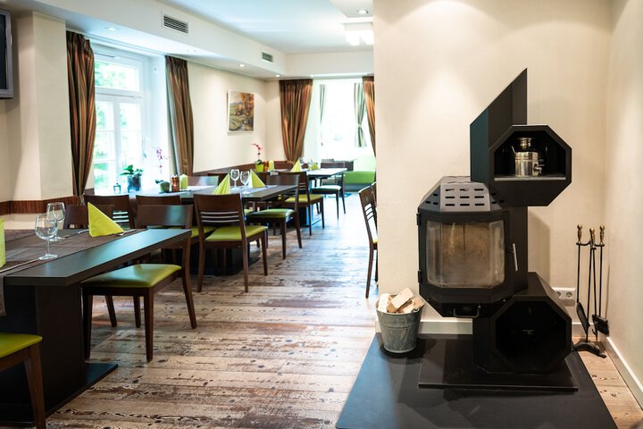 Breakfast/Coffee Service 20 of 44