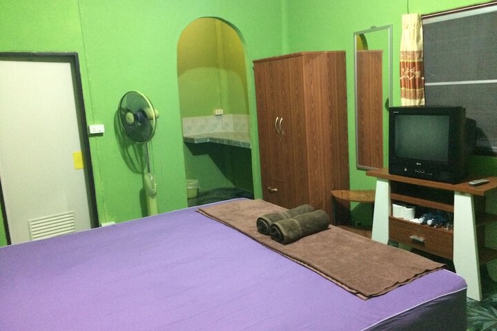 Room 6 of 31