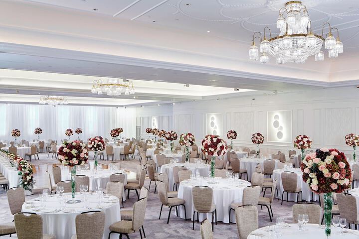 Ballroom/Hall 90 of 105