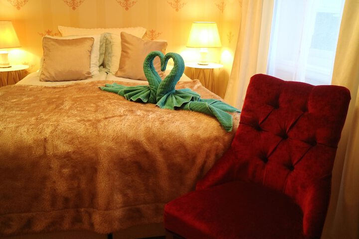 Room 20 of 334