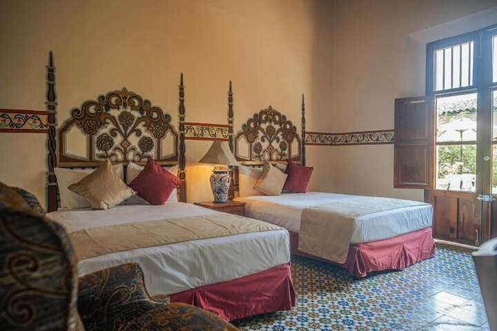 Room 15 of 37