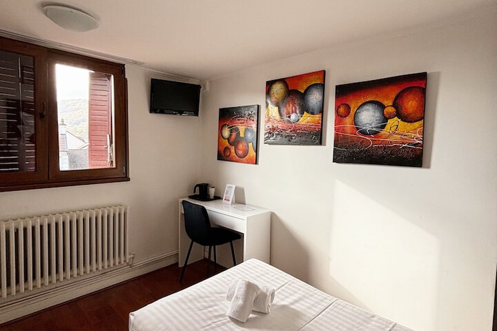 Room 18 of 47