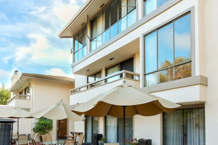 Sundeck