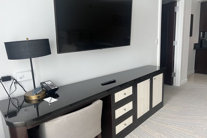 Room 41 of 86