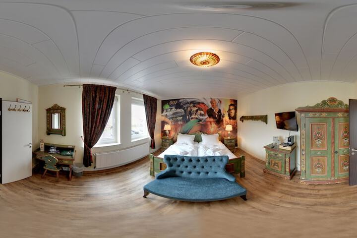 Room 54 of 135