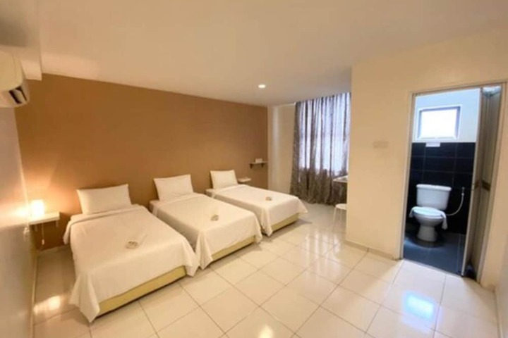 Room 16 of 27