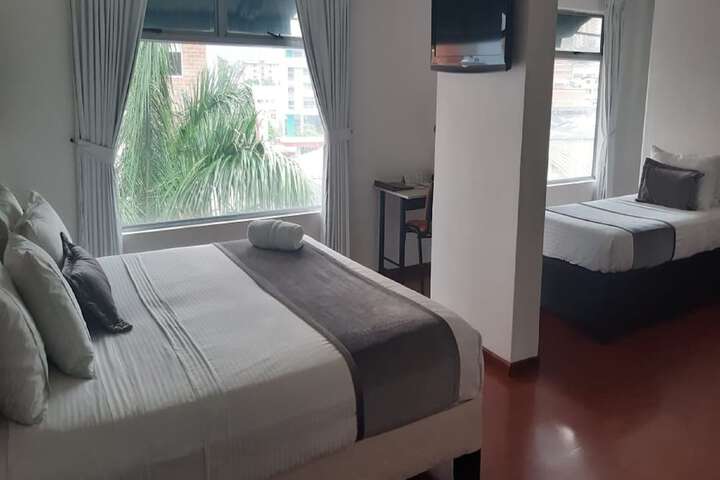 Room 5 of 43