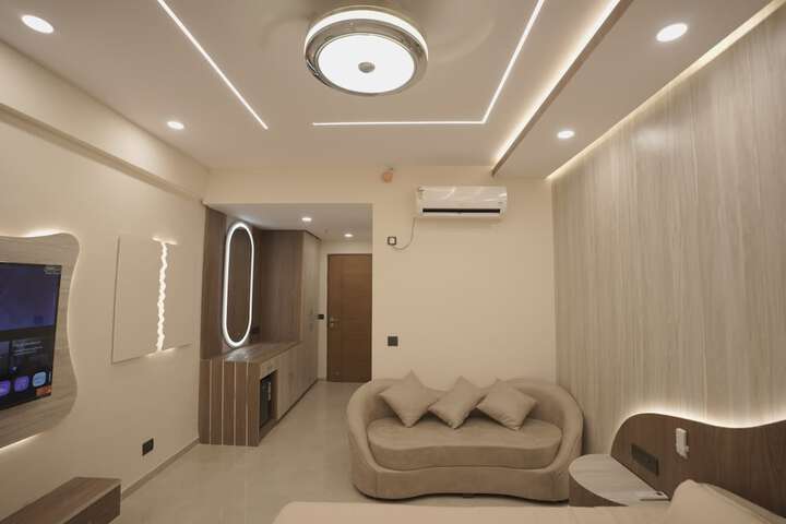 Room 13 of 24