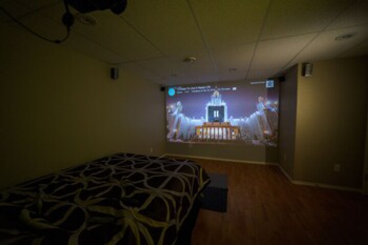 Room 18 of 18