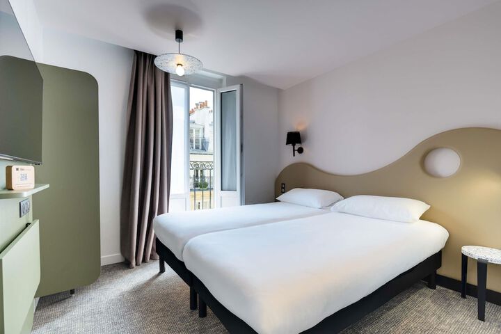 Room 21 of 52
