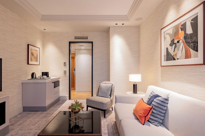 Room 299 of 457