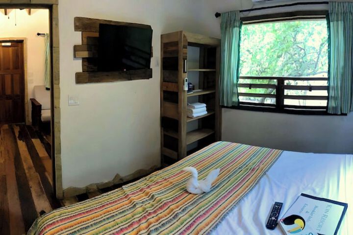 Room 3 of 31