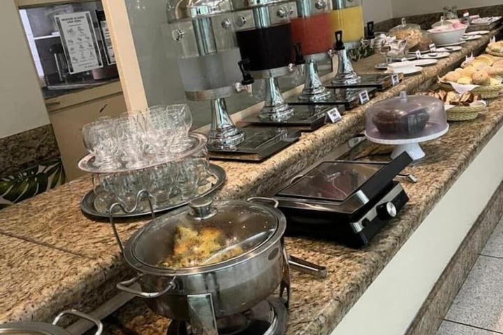 Breakfast/Coffee Service 9 of 12