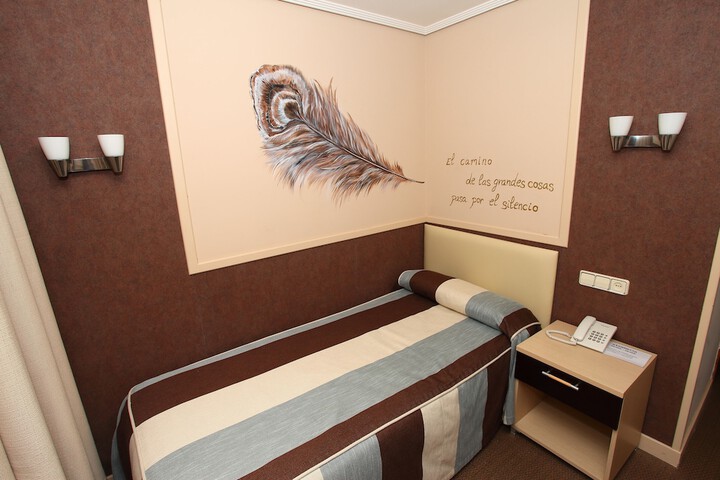 Room 11 of 51