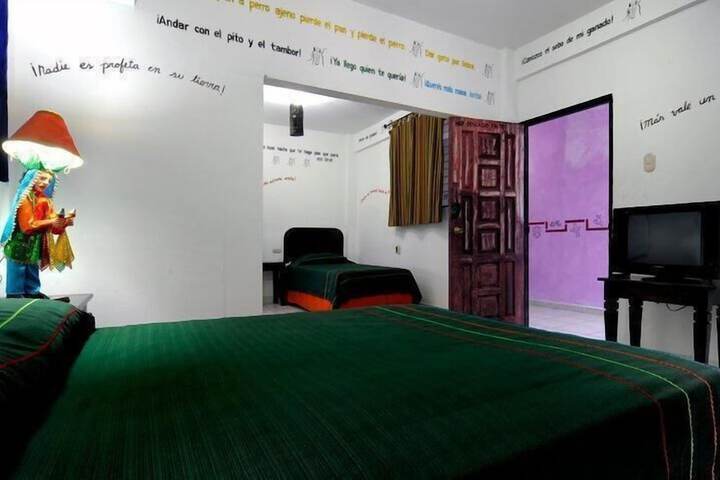 Room 4 of 8
