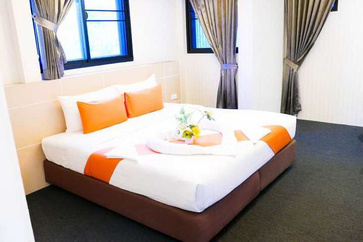 Room 14 of 36