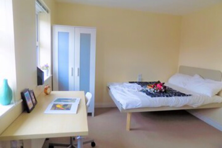 Room 40 of 49