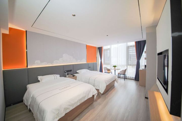 GerLaiman Hotel