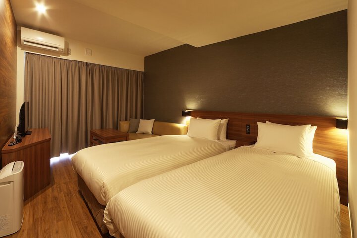 Room 20 of 96
