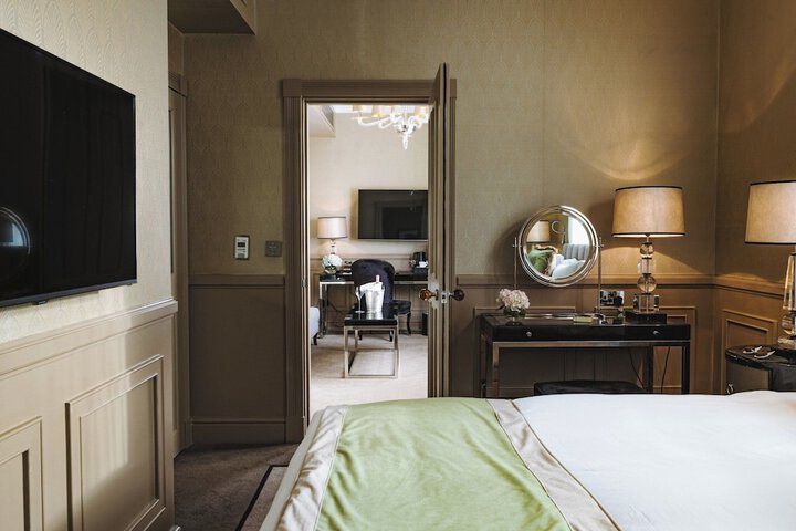 Room 48 of 224