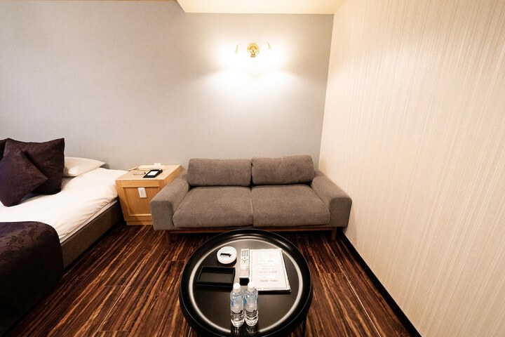 Room 131 of 239