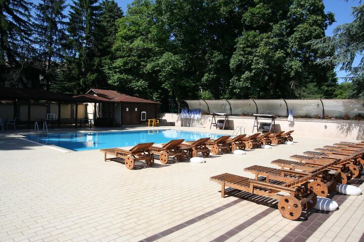 Pool Hotel