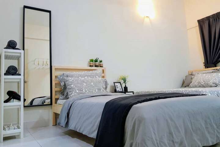 Room 6 of 43