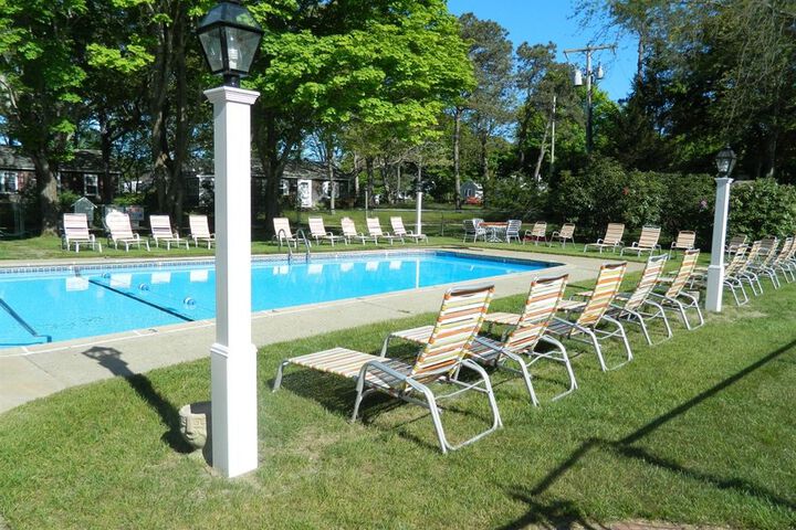 Pool 16 of 18