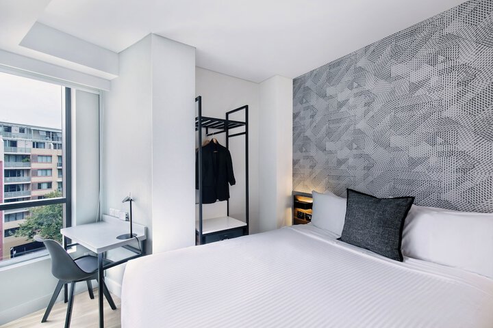 Room 15 of 81