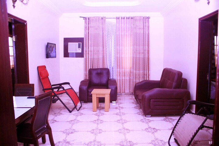 Room 19 of 38