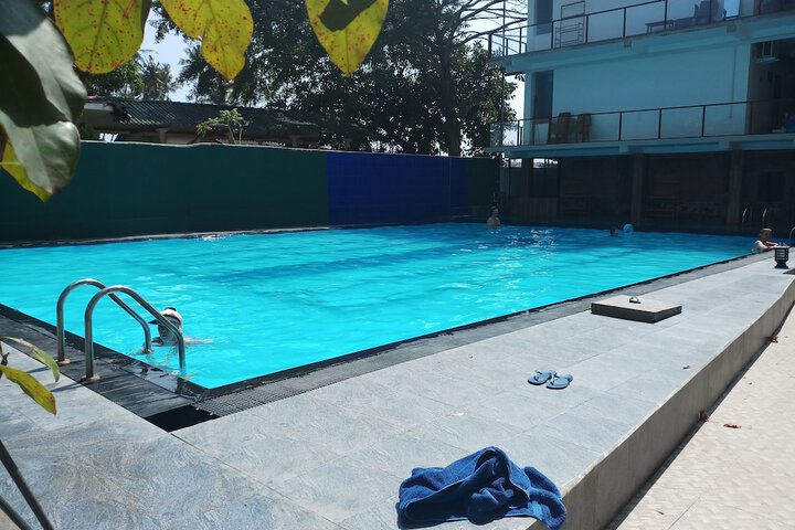 Pool 30 of 51