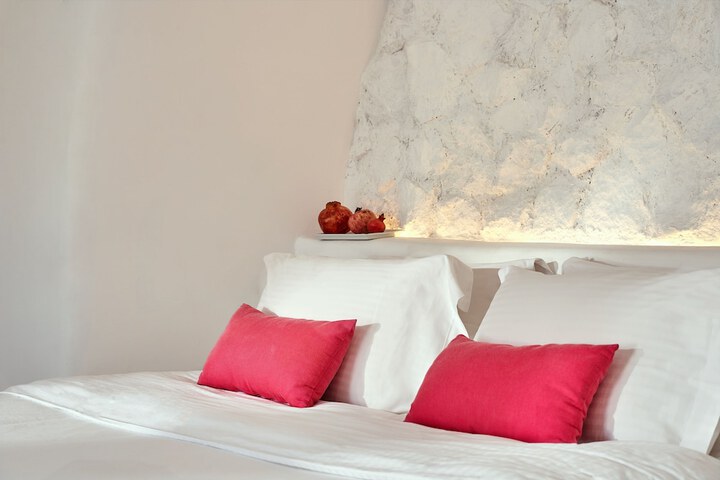 Room 32 of 79
