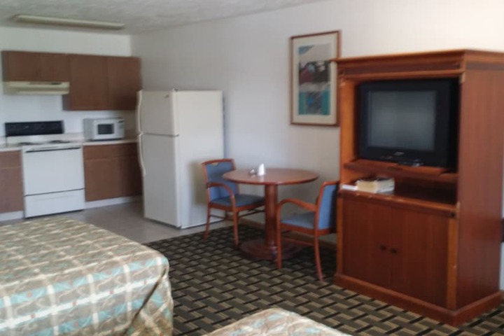Room 10 of 19