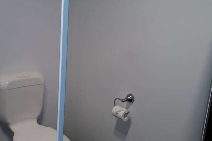 Room 337 of 384