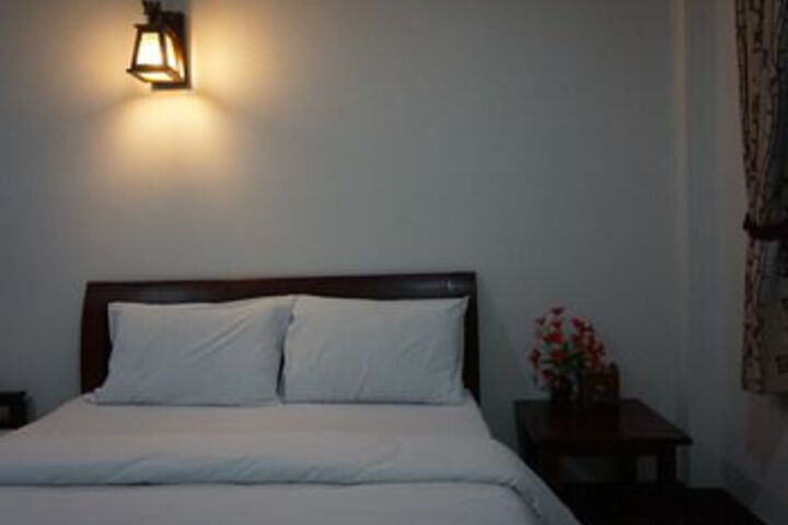 Room 15 of 27