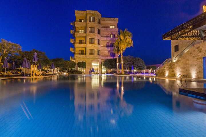 Hotel 63 of 66
