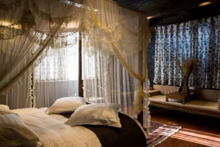 Room 31 of 65