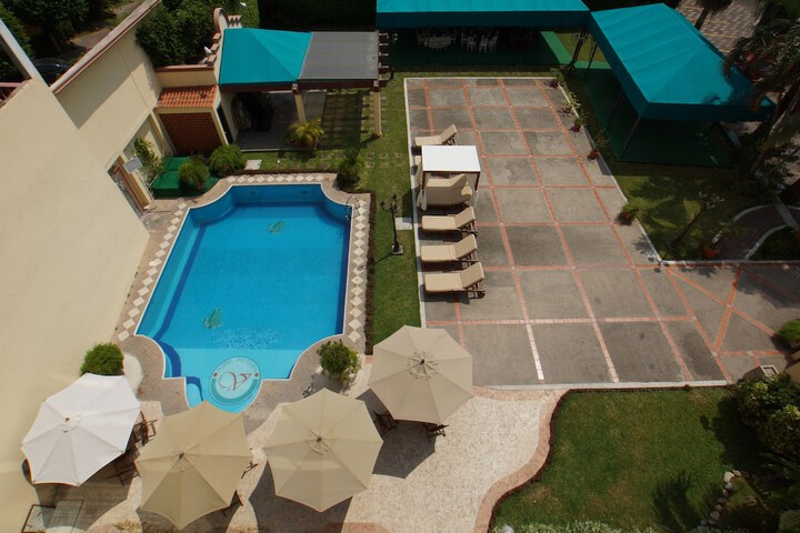Pool 58 of 84