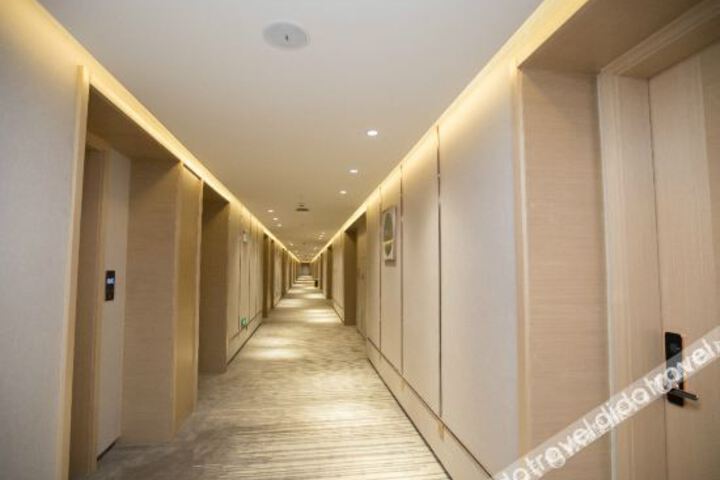 Hotel Interior 13 of 28