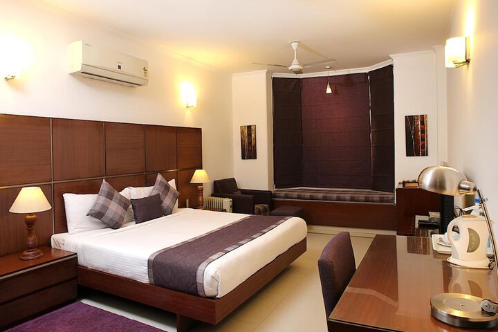 Room 26 of 72