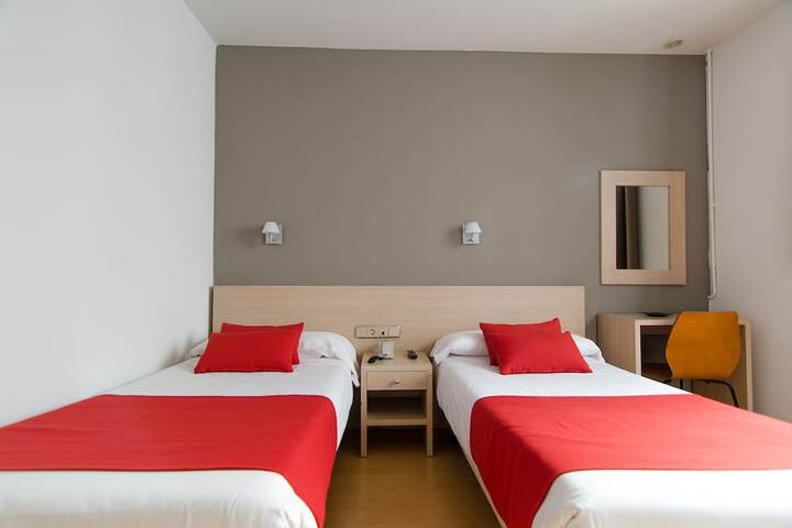 Room 14 of 40
