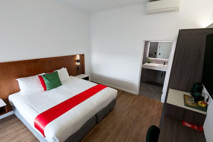 Room 21 of 46