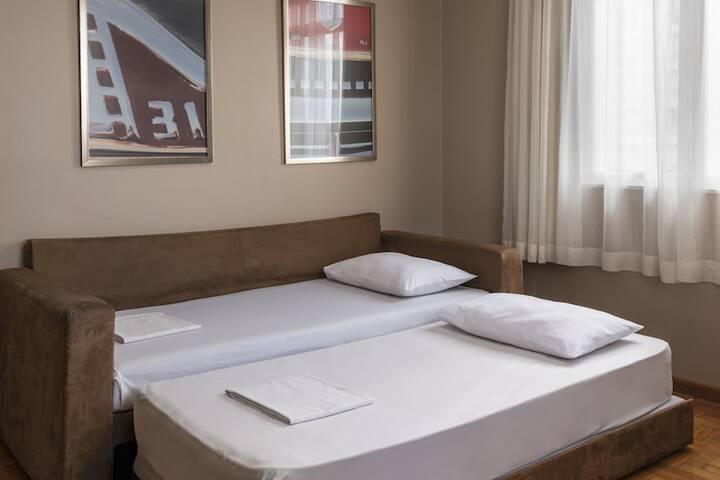 Room 49 of 107