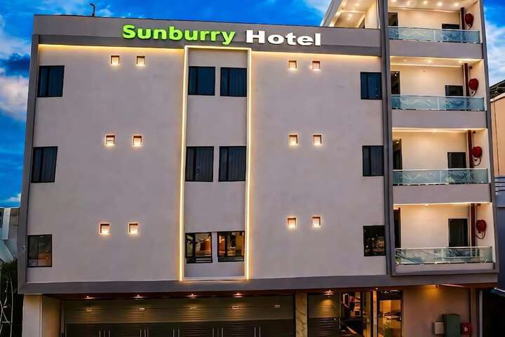 Hotel 16 of 16
