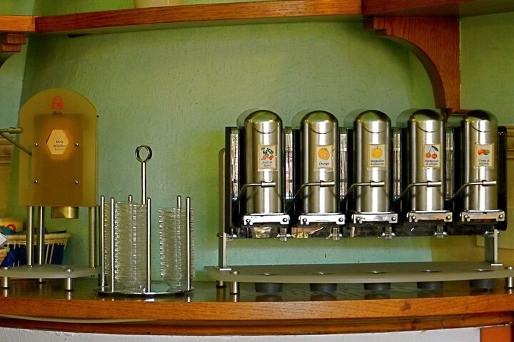 Breakfast/Coffee Service 40 of 50